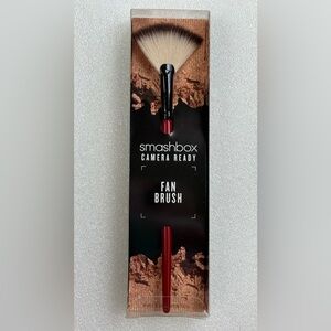 🪭🪭New SMASHBOX Camera Ready CHEEK & HIGHLIGHT Synthetic FAN BRUSH 🪭🪭
